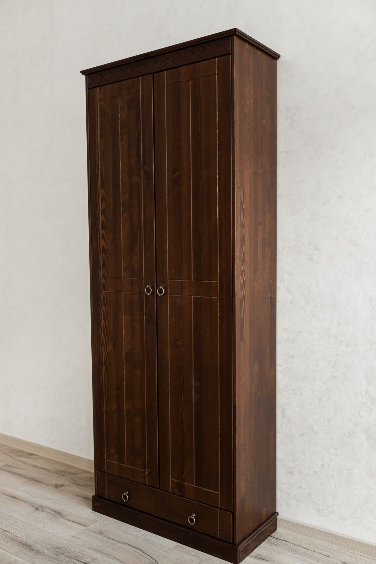 Шкаф 21 Индра махагон 8015