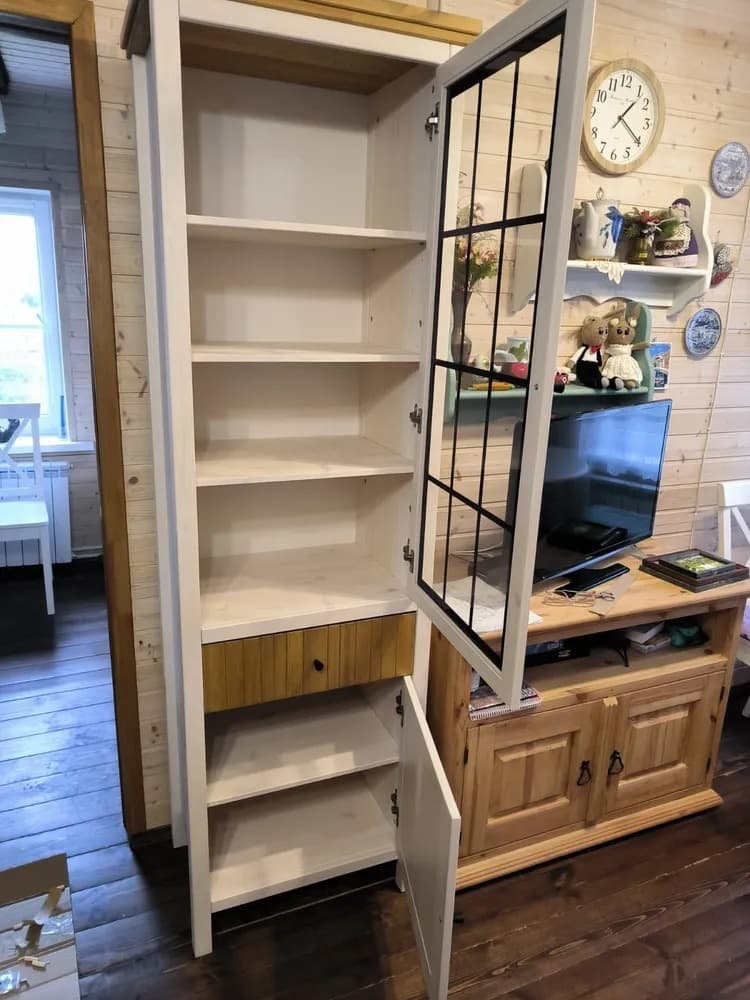 Шкаф для посуды Сканди 111СТЧ со стеклом