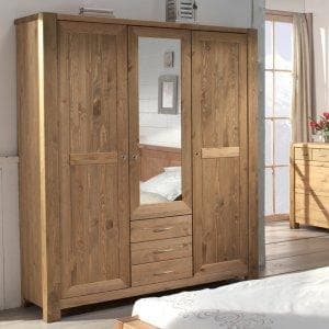 Трехстворчатые