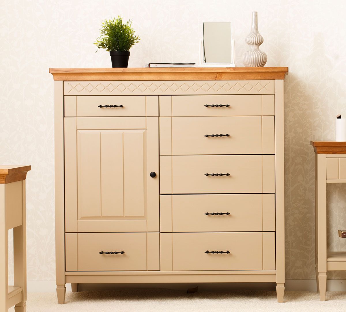 Комод Дания №5 (7 ящиков 1 дверь)
