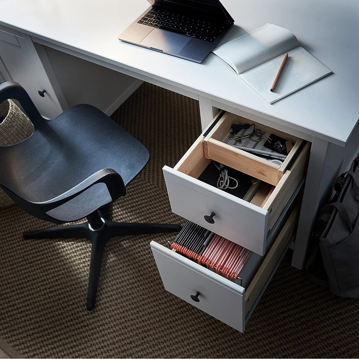 Стол письменный Кантри (Hemnes) 12 0112