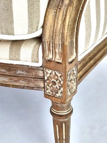 Кресло мягкое DF814