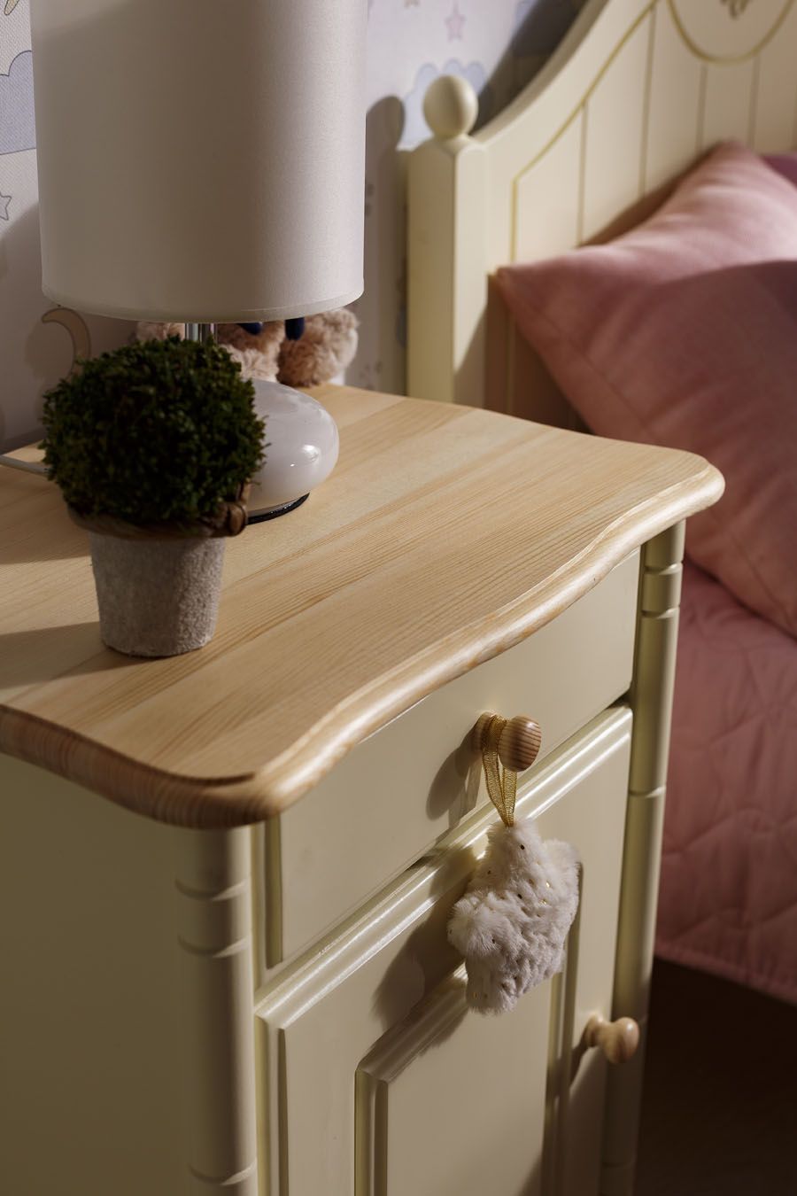 Тумба Айно №6 (прикроватная 1 ящик 1 дверь) Тумба Айно №6 (прикроватная 1 ящик 1 дверь)