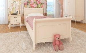 Ширина спального места  90 см