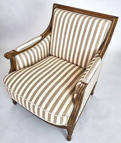 Кресло мягкое DF814