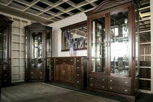 Витрины и буфеты для гостиной