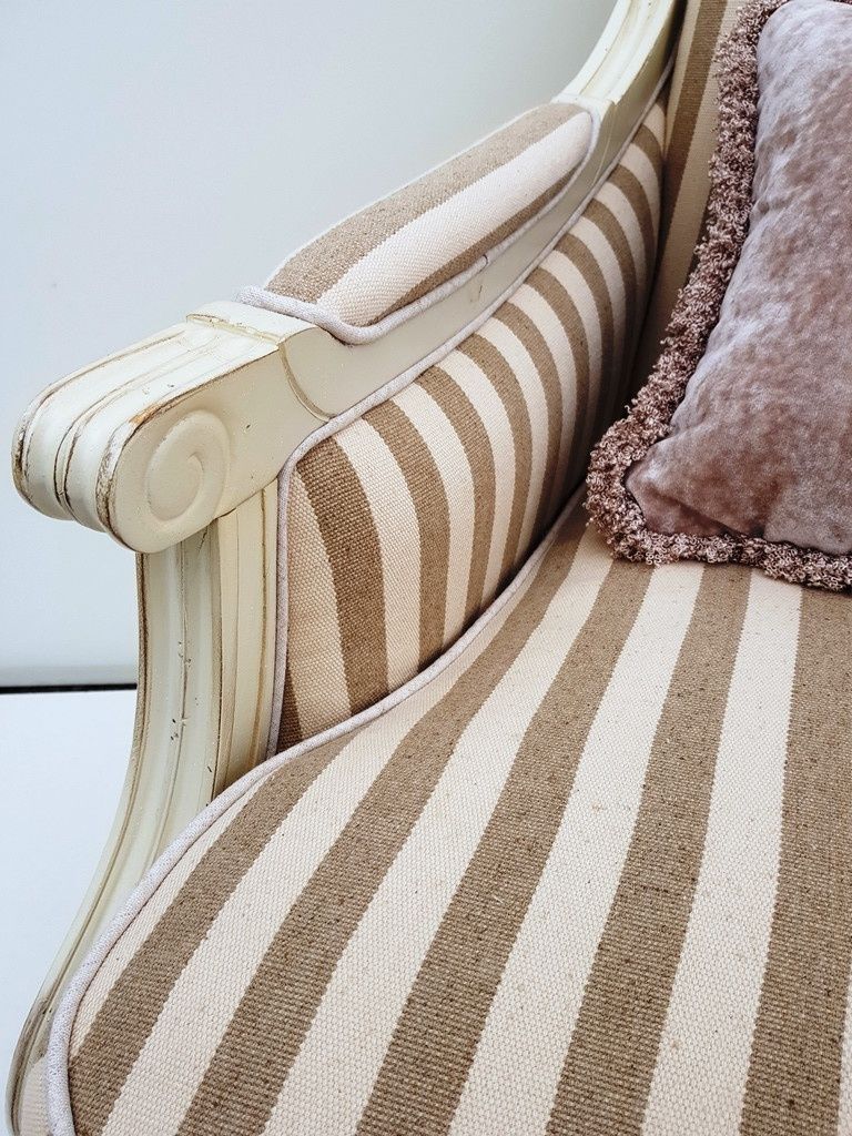 Кресло мягкое DF814