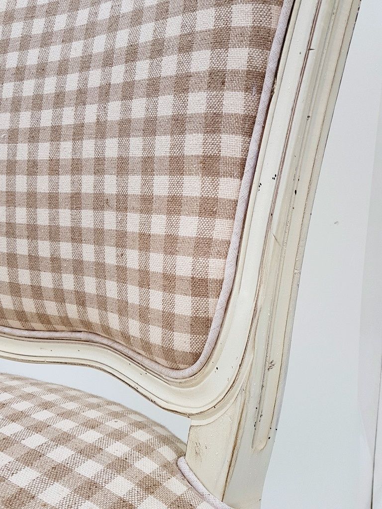 Стул с мягкой спинкой DF811