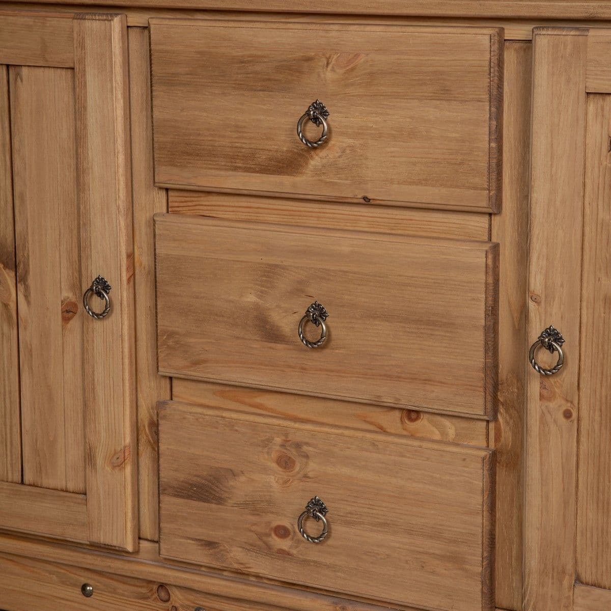 Буфет из сосны Шале 23/21