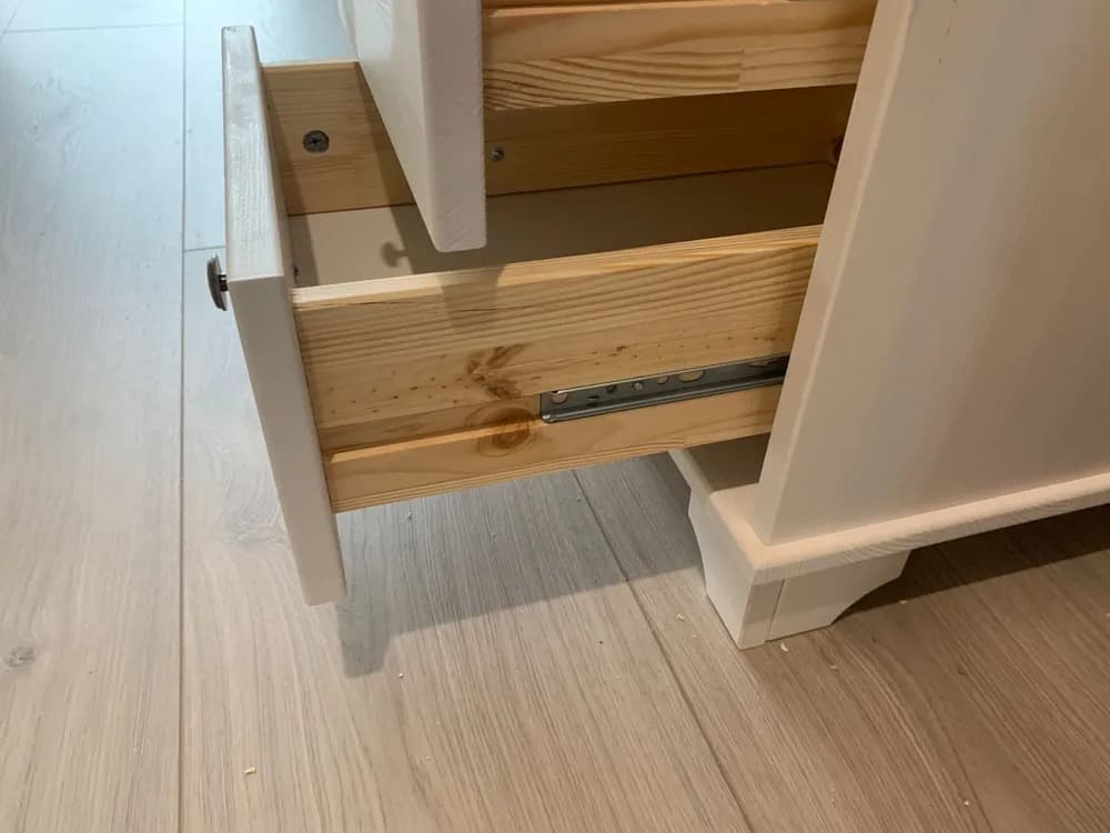 Стол письменный с ящиками Бейли 87410