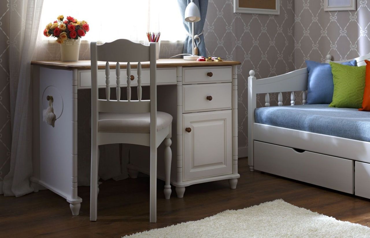 Стол письменный Айно №4 (3 ящика 1 дверь)