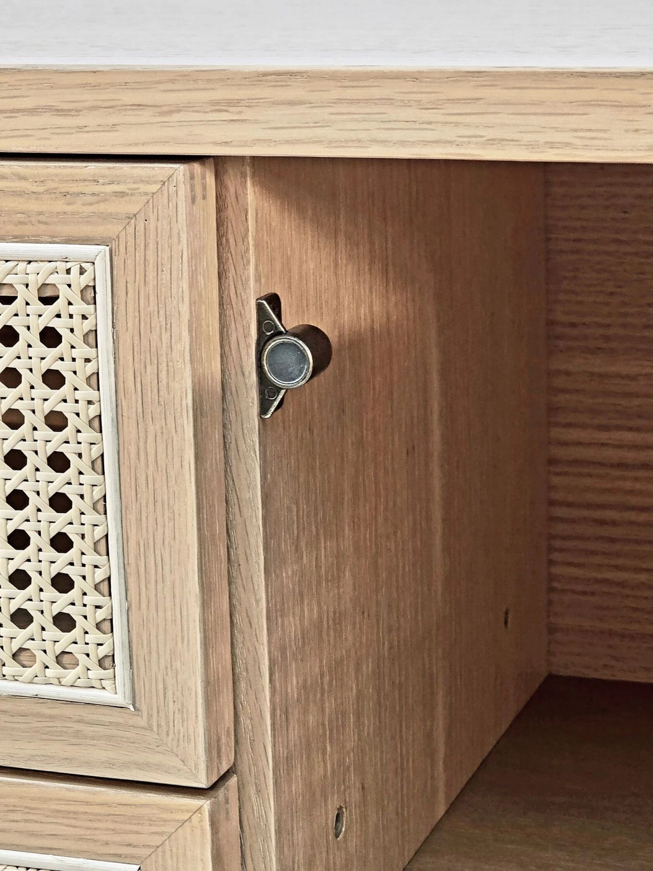 Комод Жаде 3 ящика 1 дверь NH2351N