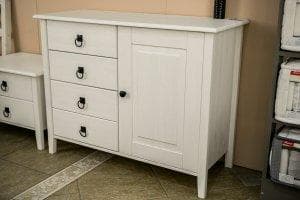 Комоды и тумбы