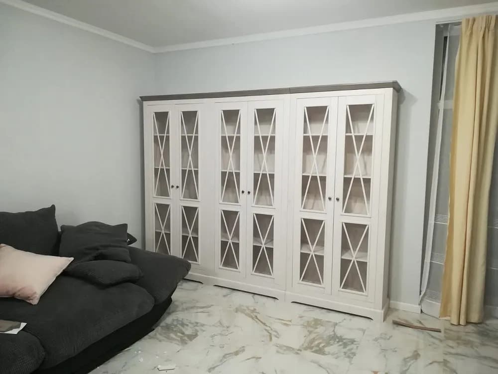 Витрина Форест с 2 стеклянными дверями 47025